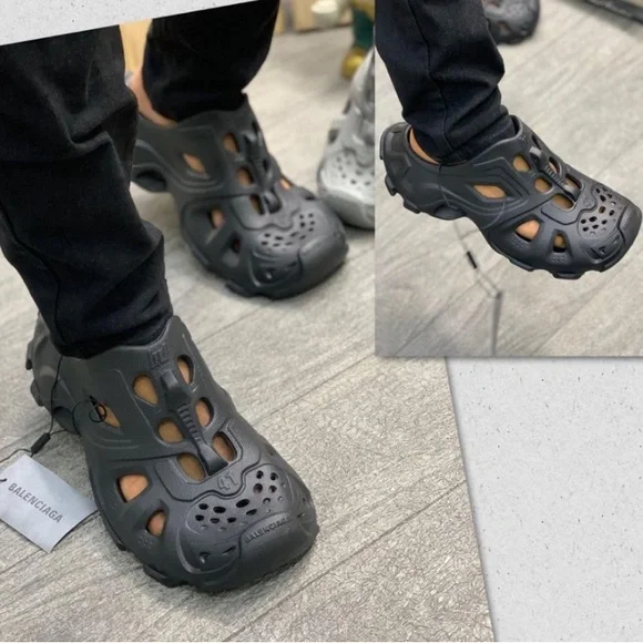 靴 BALENCIAGA HD MULE Balenciaga HD Mule Black Rubber Men's - 735249W3CES1000 - US